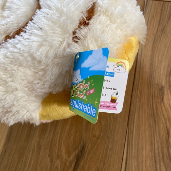 NWT Cinnamon Roll Squishable - Picture 6 of 6